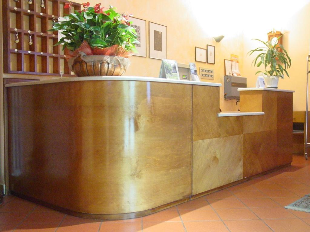 Albergo Ristorante La Scaiola Nuvolera Экстерьер фото